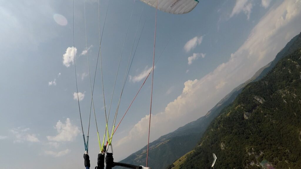 Lot paralotnią Trójmiasto , loty paralotnią Trójmiasto, lotparalotniąTrójmiasto, lotyparalotniąTrójmiasto, paraodloty, paralotnie, paralotnia, Bartosz Kowalski paralotnie