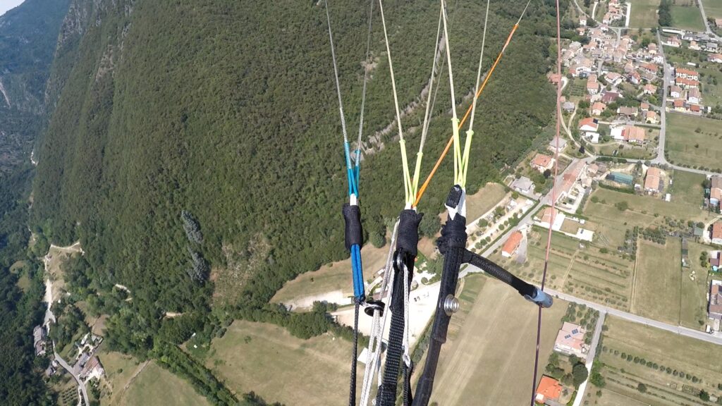 Lot paralotnią Trójmiasto , loty paralotnią Trójmiasto, lotparalotniąTrójmiasto, lotyparalotniąTrójmiasto, paraodloty, paralotnie, paralotnia, Bartosz Kowalski paralotnie