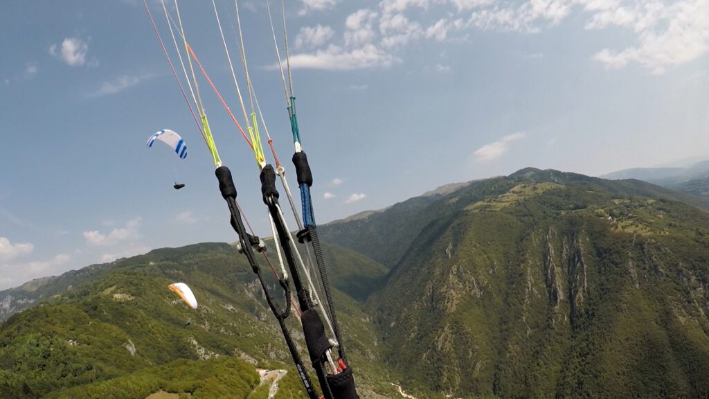 Lot paralotnią Trójmiasto , loty paralotnią Trójmiasto, lotparalotniąTrójmiasto, lotyparalotniąTrójmiasto, paraodloty, paralotnie, paralotnia, Bartosz Kowalski paralotnie