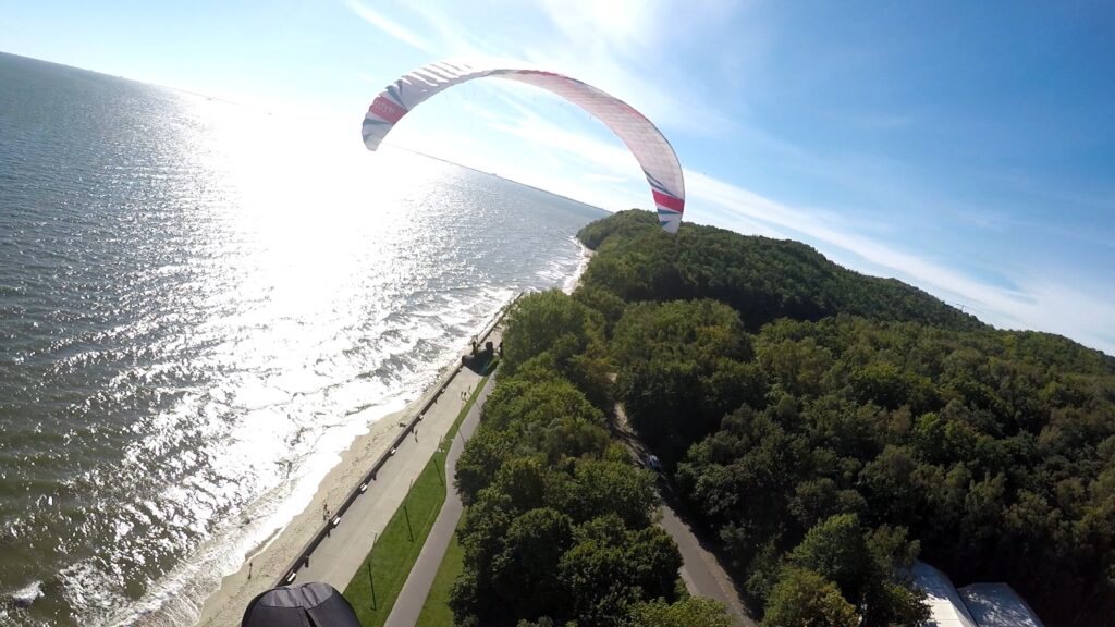 Lot paralotnią Trójmiasto , loty paralotnią Trójmiasto, lotparalotniąTrójmiasto, lotyparalotniąTrójmiasto, paraodloty, paralotnie, paralotnia, Bartosz Kowalski paralotnie
